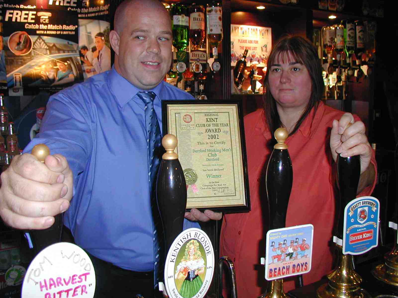 Nick the steward of DWMC and Linda Clarke with the 2002 award